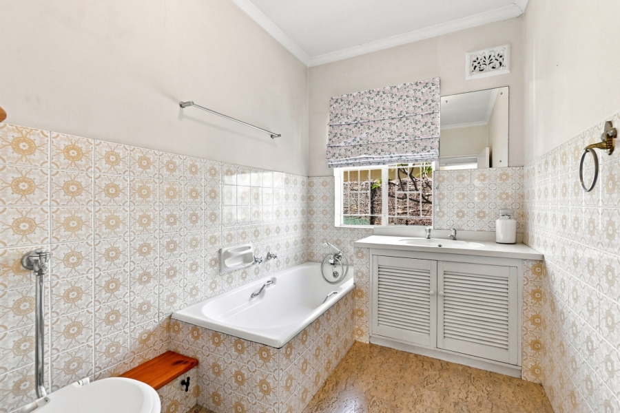 3 Bedroom Property for Sale in Harfield Village Western Cape